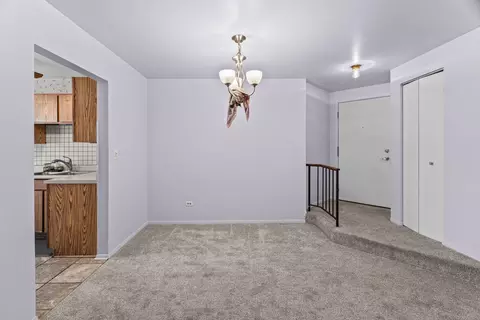 196 Grove Ave #B, Des Plaines, IL 60016 photo 7