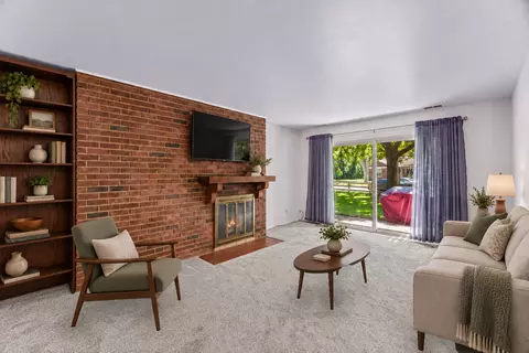 196 Grove Ave #B, Des Plaines, IL 60016 photo 2