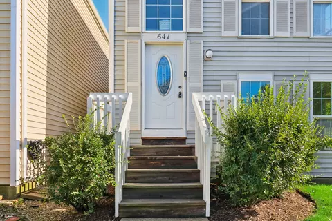 Exterior - 641 Serendipity Dr, Aurora, IL 60504 photo 8 of 9