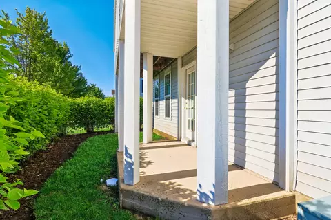 Exterior - 641 Serendipity Dr, Aurora, IL 60504 photo 9 of 9