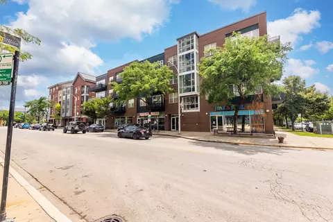 17 W 35th St #304, Chicago, IL 60616