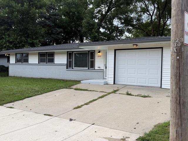 1206 Harlem Rd, Machesney Park, IL 61115