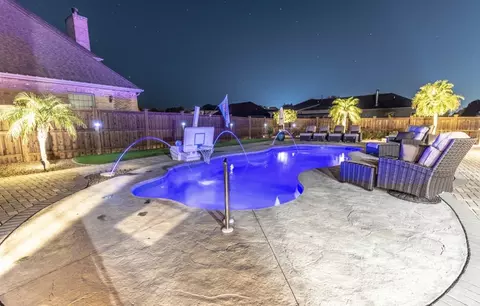Exterior - 732 Edgewater Dr, Morris, IL 60450 photo 13 of 14