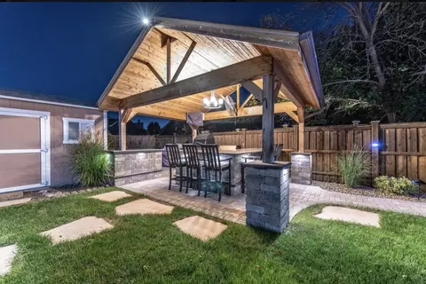 Exterior - 732 Edgewater Dr, Morris, IL 60450 photo 11 of 14