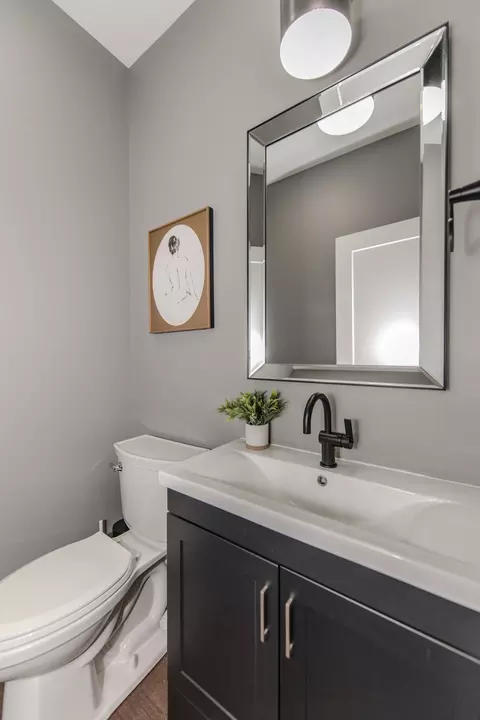 Bath - 732 Edgewater Dr, Morris, IL 60450 photo 1 of 9