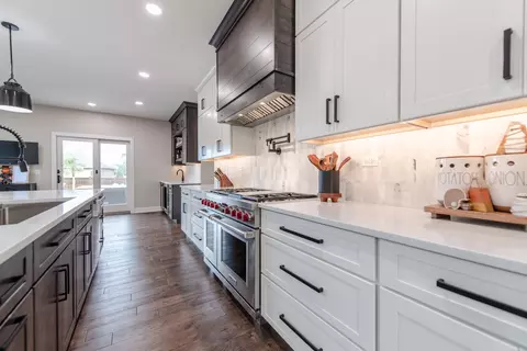 Kitchen - 732 Edgewater Dr, Morris, IL 60450 photo 4 of 8