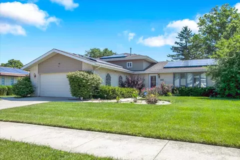 15315 Saint Andrews Dr, Orland Park, IL 60462