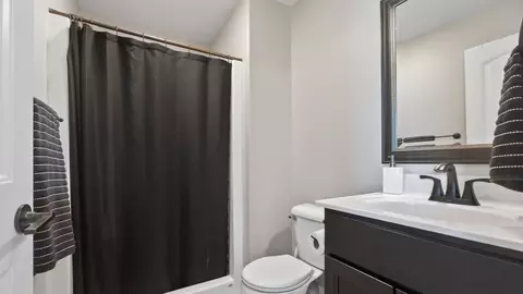 8 Flint Ct, Bloomington, IL 61705 photo 35
