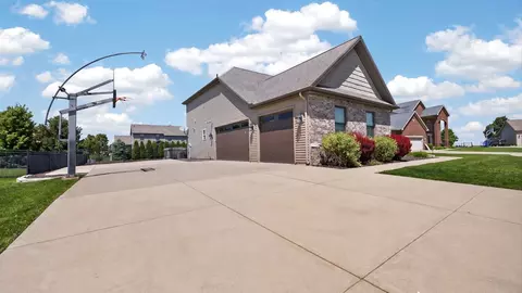 8 Flint Ct, Bloomington, IL 61705 photo 53