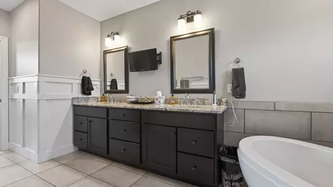 8 Flint Ct, Bloomington, IL 61705 photo 25