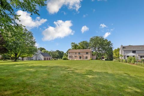 Exterior - 727 Jamestowne Rd, Sleepy Hollow, IL 60118 photo 2 of 4