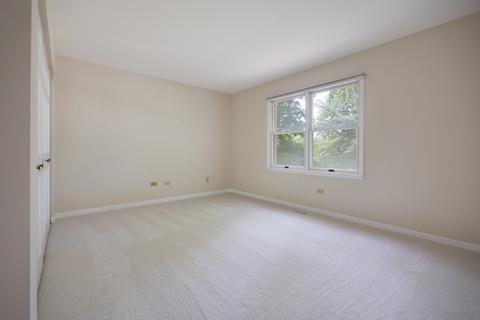 Bedroom - 727 Jamestowne Rd, Sleepy Hollow, IL 60118 photo 4 of 5