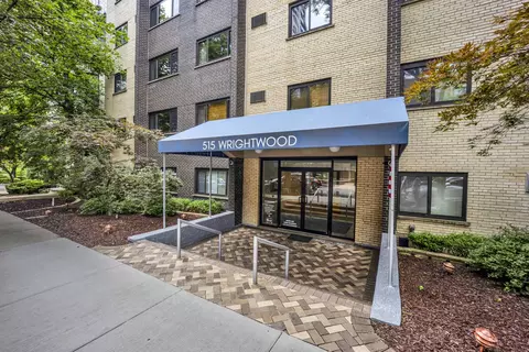 515 W Wrightwood Ave #202, Chicago, IL 60614
