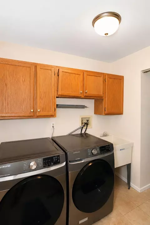 Other - 309 S Cross Trl, Mchenry, IL 60050 photo 3 of 6