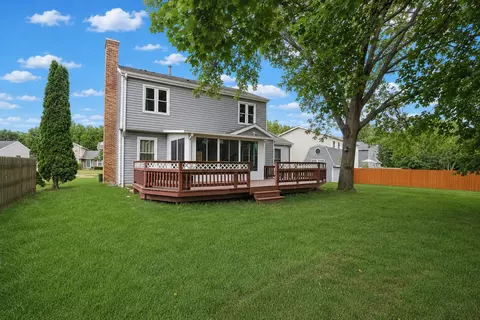 Exterior - 309 S Cross Trl, Mchenry, IL 60050 photo 5 of 8