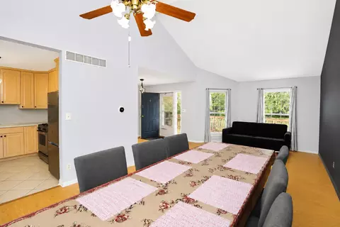 Dining - 309 S Cross Trl, Mchenry, IL 60050 photo 2 of 2