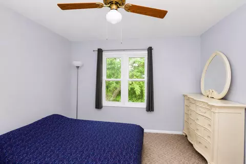 Bedroom - 309 S Cross Trl, Mchenry, IL 60050 photo 3 of 8