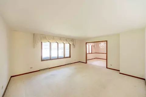 Living - 815 Ruth Dr, Elgin, IL 60123 photo 1 of 4