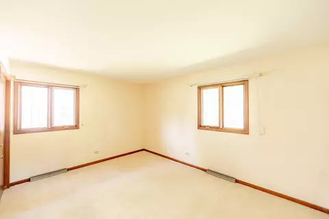 Bedroom - 815 Ruth Dr, Elgin, IL 60123 photo 2 of 3