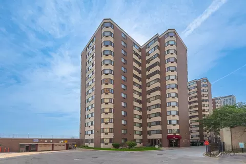 7337 S South Shore Dr #1231, Chicago, IL 60649
