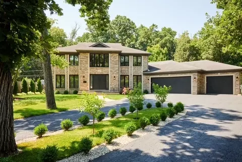 1410 Magnolia St, Glenview, IL 60025
