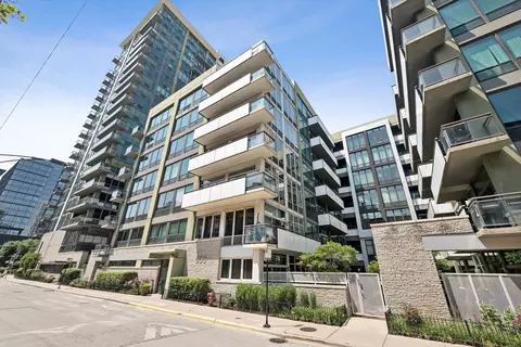 660 W Wayman St #405B, Chicago, IL 60661