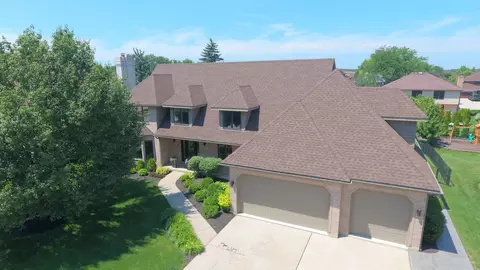 42 Founders Pointe N, Bloomingdale, IL 60108