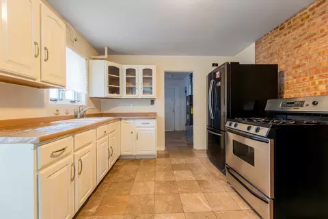 Kitchen - 2934 186th St, Lansing, IL 60438 photo 1 of 1