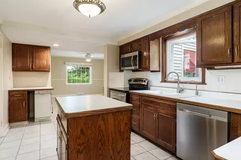 Kitchen - 3025 E State St, Rockford, IL 61108 photo 1 of 4