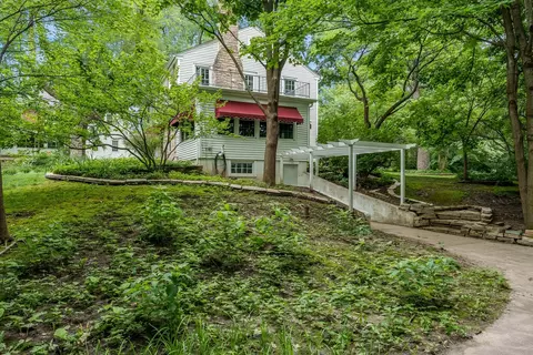 Exterior - 3025 E State St, Rockford, IL 61108 photo 3 of 6