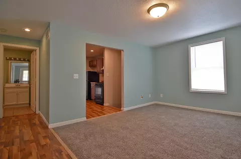 2116 Champlain St, Ottawa, IL 61350 photo 2
