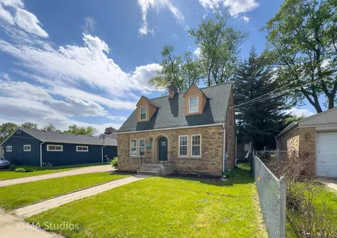 216 Wilcox Ave, Elgin, IL 60123 photo 3