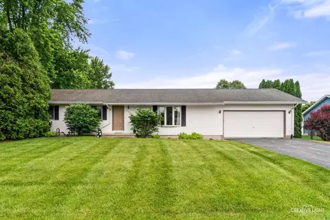 285 E Legner St, Leland, IL 60531