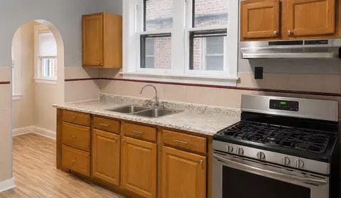 Kitchen - 7918 S Champlain Ave, Chicago, IL 60619 photo 10 of 11