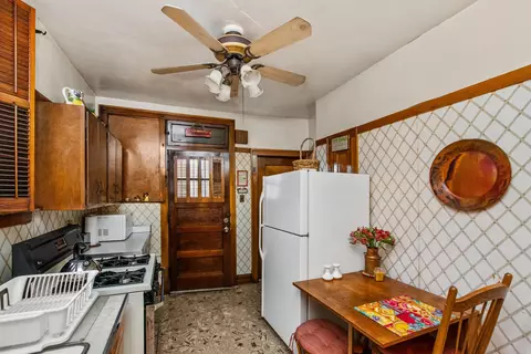 Kitchen - 7918 S Champlain Ave, Chicago, IL 60619 photo 6 of 11