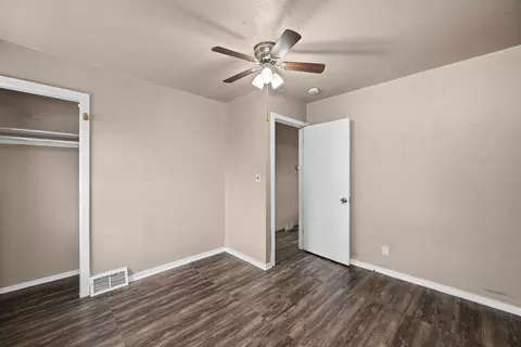 Bedroom - 441 5th St E, Milan, IL 61264 photo 1 of 4