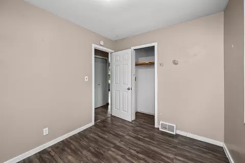 Bedroom - 441 5th St E, Milan, IL 61264 photo 3 of 4