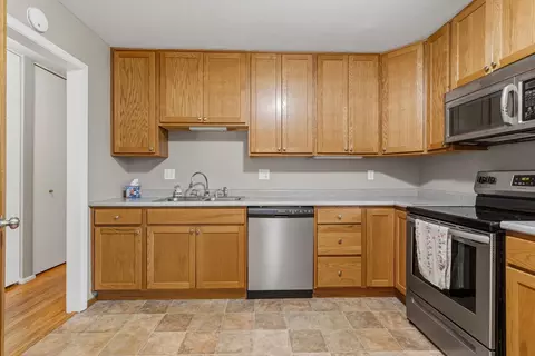 1906 Crescent Dr, Champaign, IL 61821 photo 15