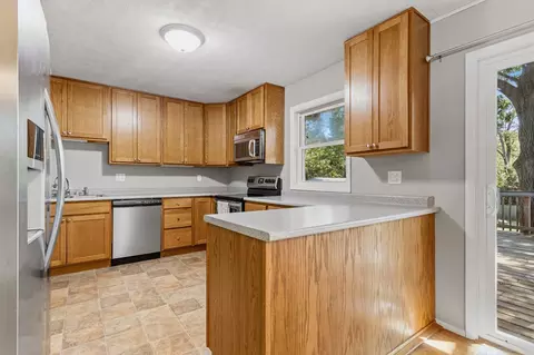 1906 Crescent Dr, Champaign, IL 61821 photo 14