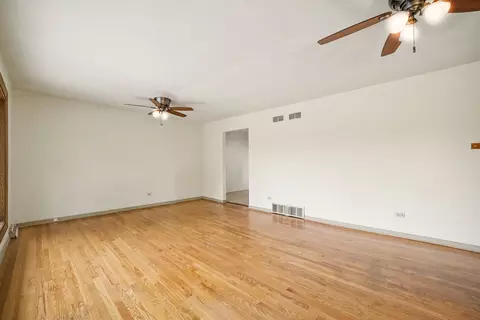 Living - 15217 Pine Dr, Oak Forest, IL 60452 photo 4 of 5