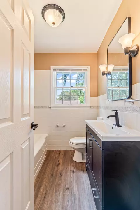 Bath - 823 Normal Ave, Normal, IL 61761 photo 2 of 2