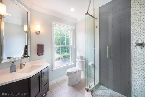 Bath - 845 Wagner Rd, Glenview, IL 60025 photo 5 of 5