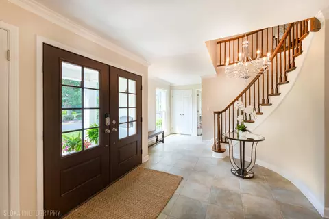 Entry Way - 845 Wagner Rd, Glenview, IL 60025 photo 1 of 1