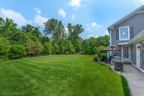 Exterior - 845 Wagner Rd, Glenview, IL 60025 photo 7 of 7