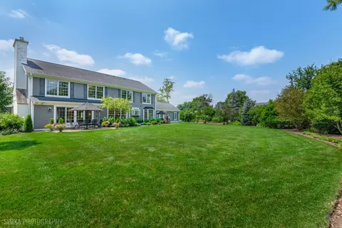 Exterior - 845 Wagner Rd, Glenview, IL 60025 photo 6 of 7