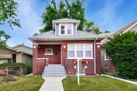 8915 S Racine Ave, Chicago, IL 60620