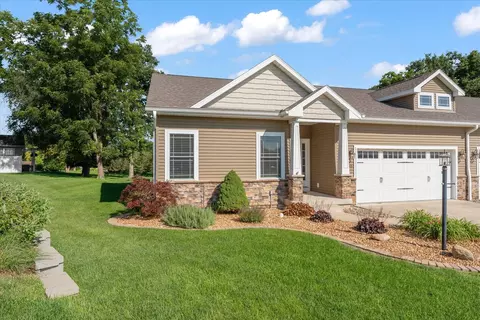 1806 Lake Ridge Ct #1806, Mahomet, IL 61853