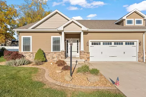 1806 Lake Ridge Ct #1806, Mahomet, IL 61853