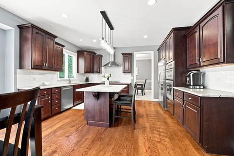 Kitchen - 16418 S Mueller Cir, Plainfield, IL 60586 photo 1 of 6