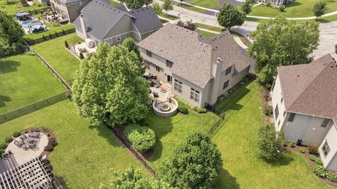 View/Area - 16418 S Mueller Cir, Plainfield, IL 60586 photo 2 of 10